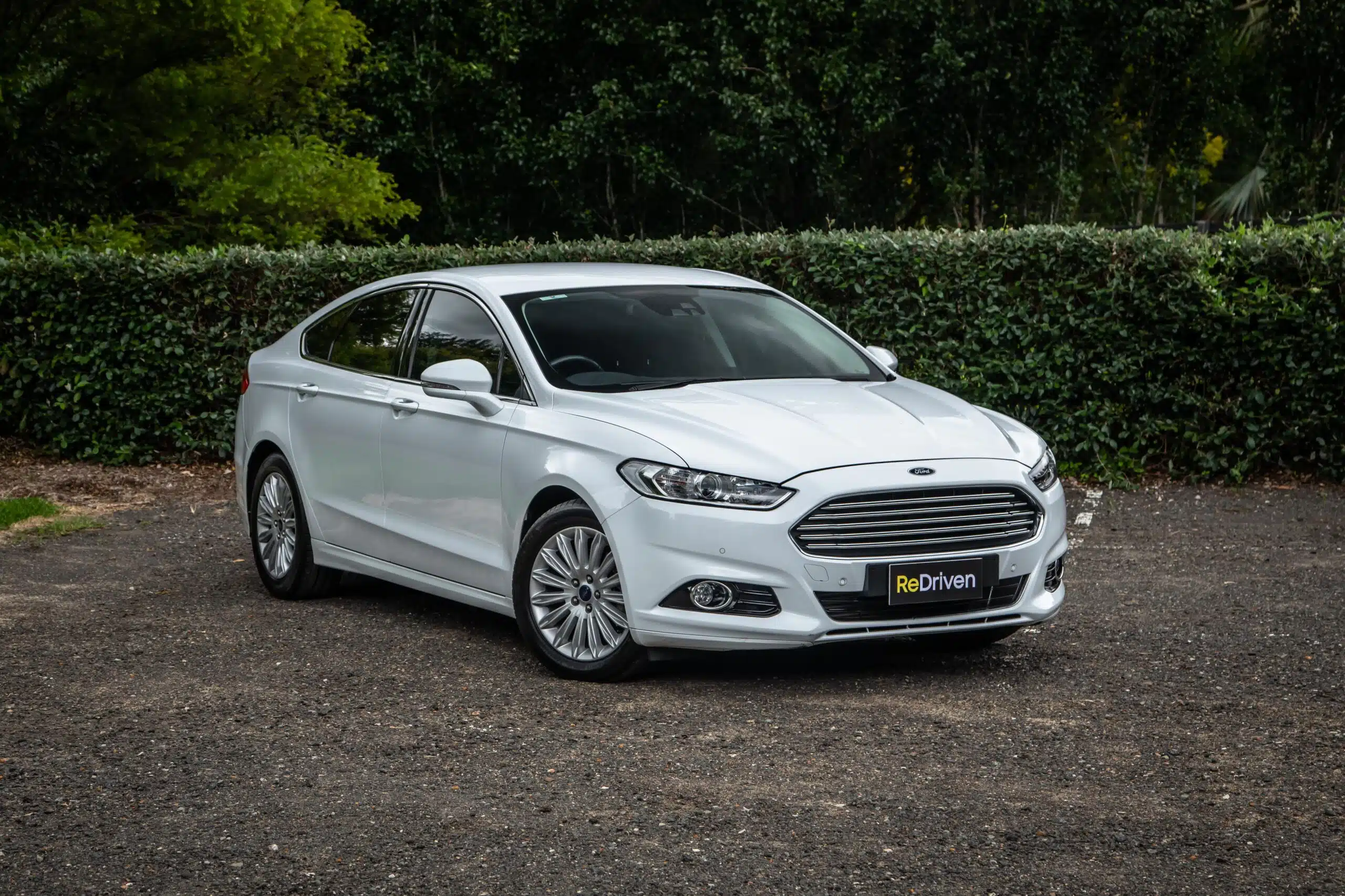 Ford mondeo 2015. Форд мондео 5. Мондео форд мондео. Ford mondeo 5 поколение. Форд мондео 4 2010.