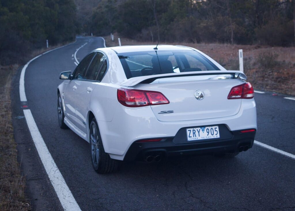 Holden VF Commodore-10