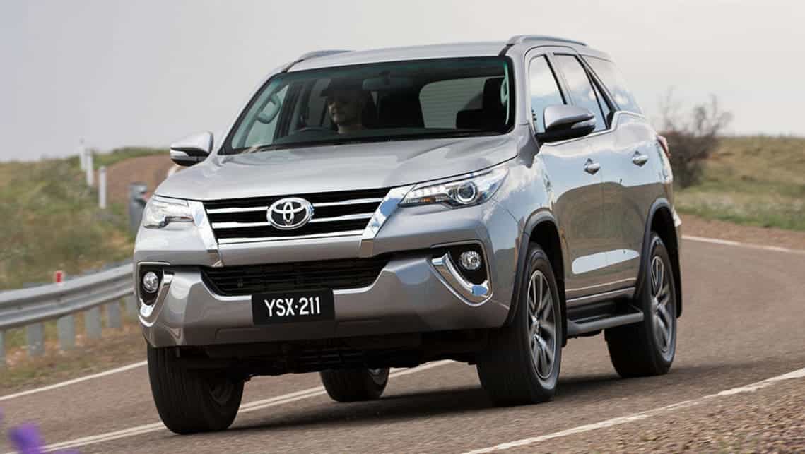 Toyota Fortuner 2015-1
