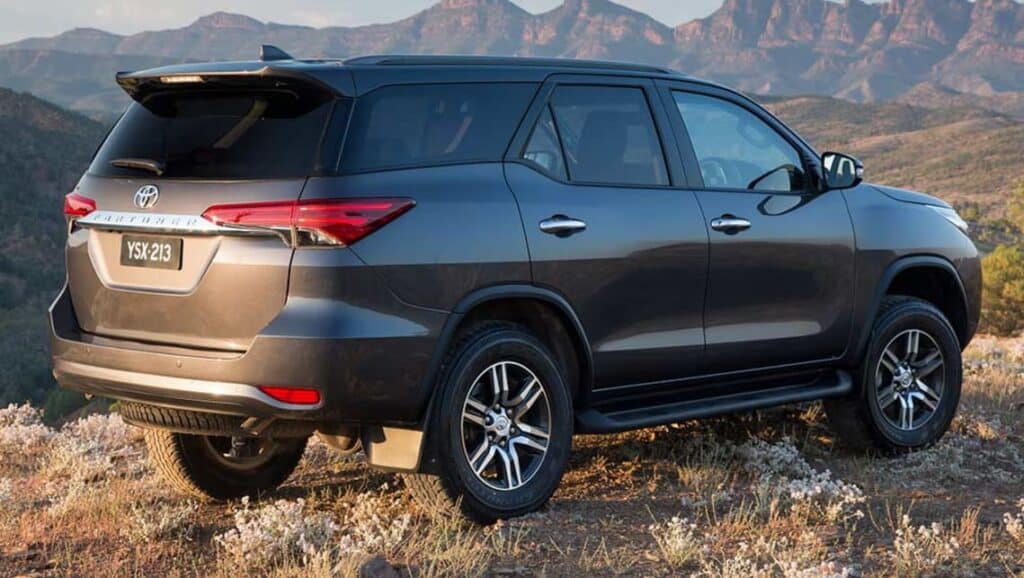 Toyota Fortuner 2015-14