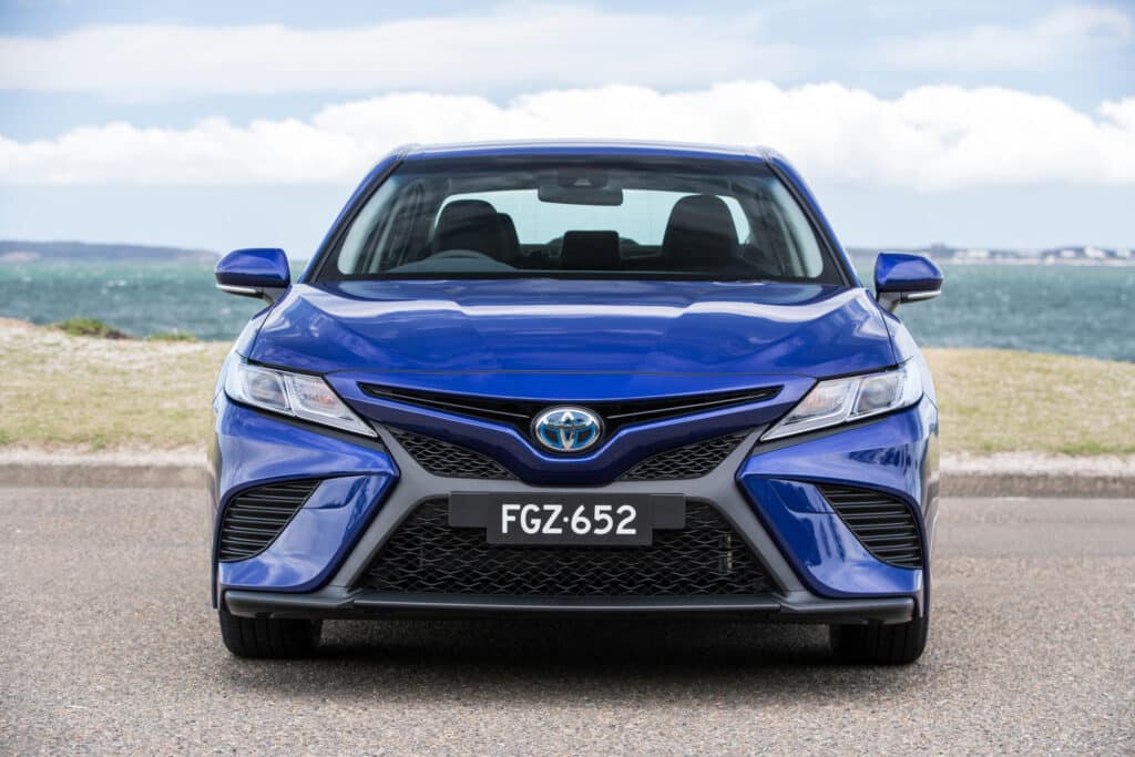 2017 Toyota Camry Ascent Sport hybrid