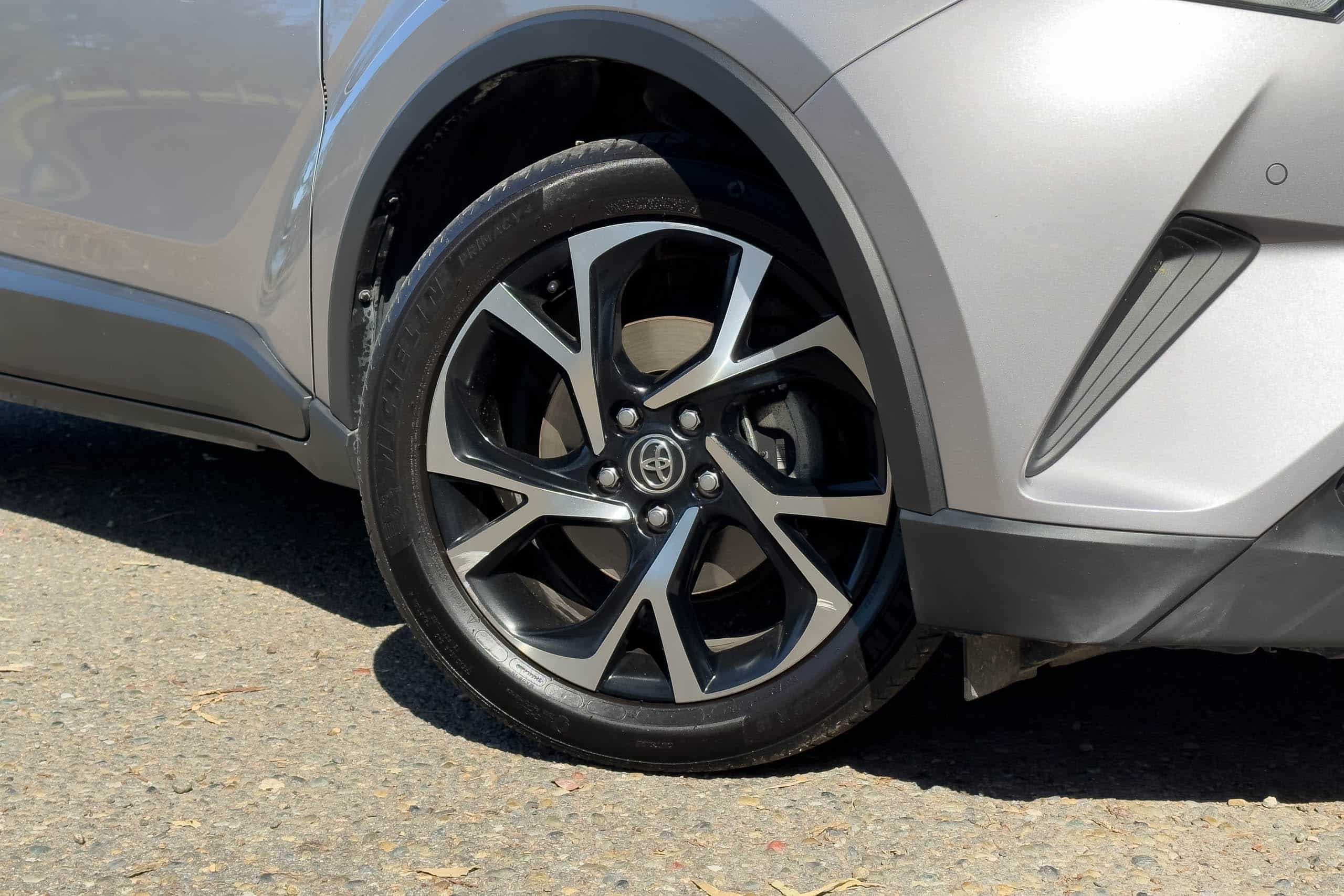 Toyota C-HR-6