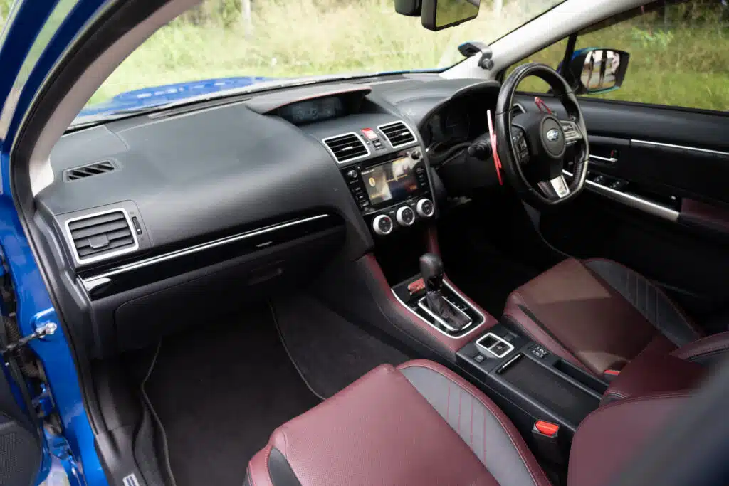 Subaru Levorg-18