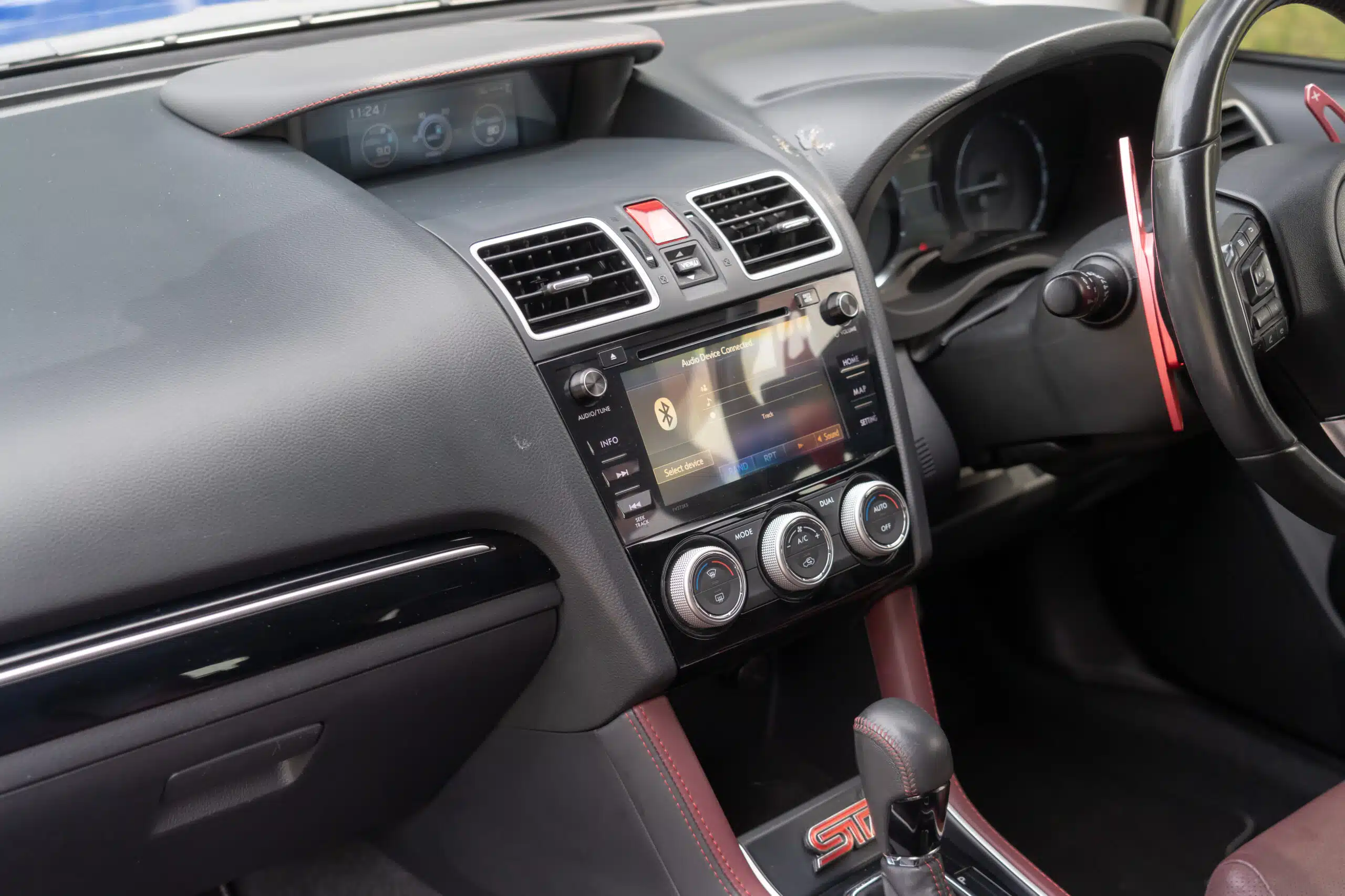 Subaru Levorg-21