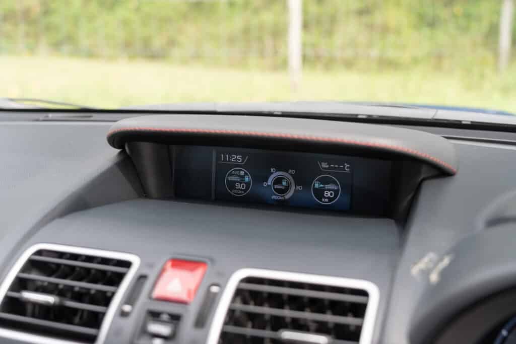 Subaru Levorg-25