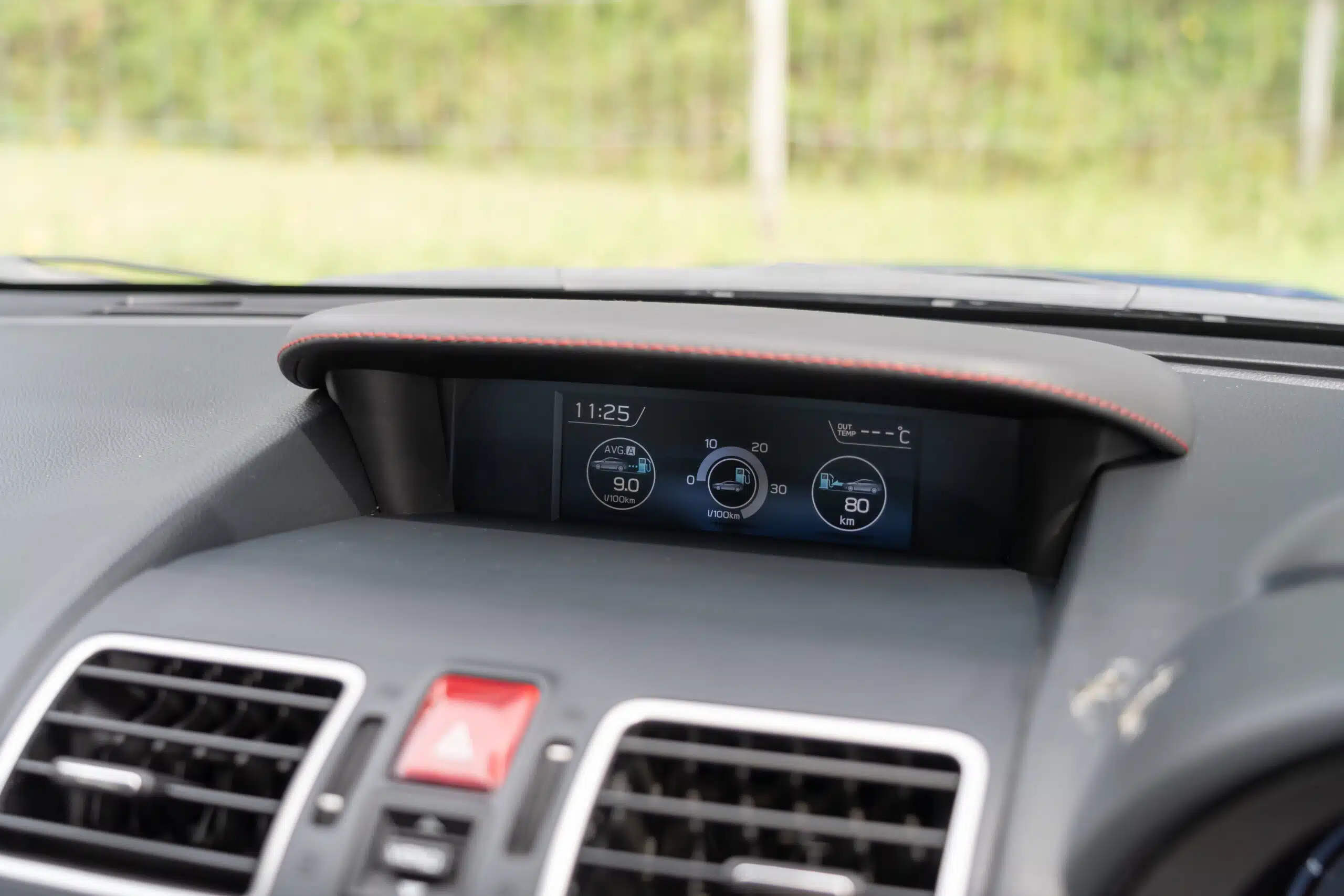 Subaru Levorg-25