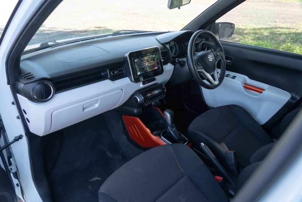 Suzuki Ignis-12