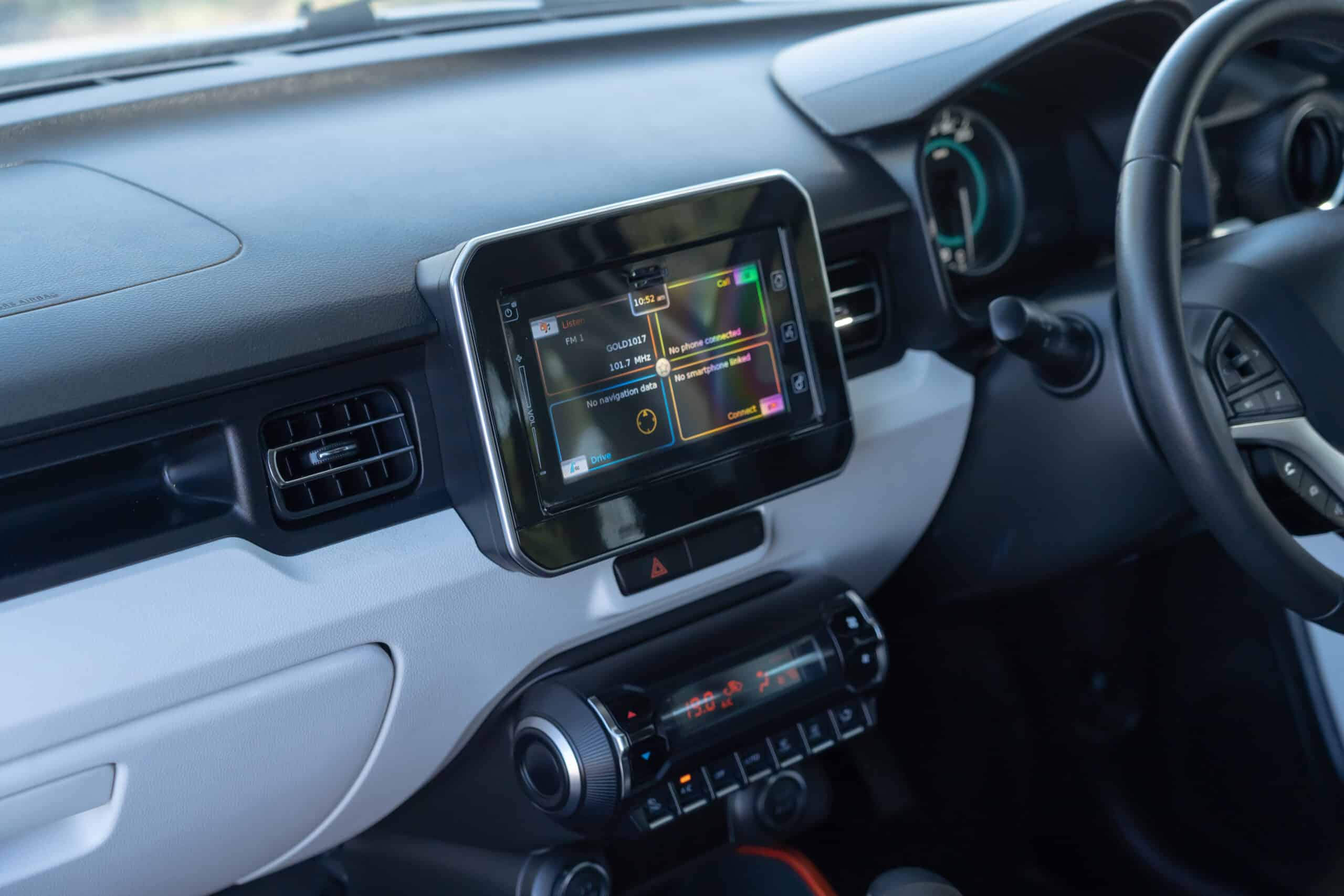 Suzuki Ignis-13