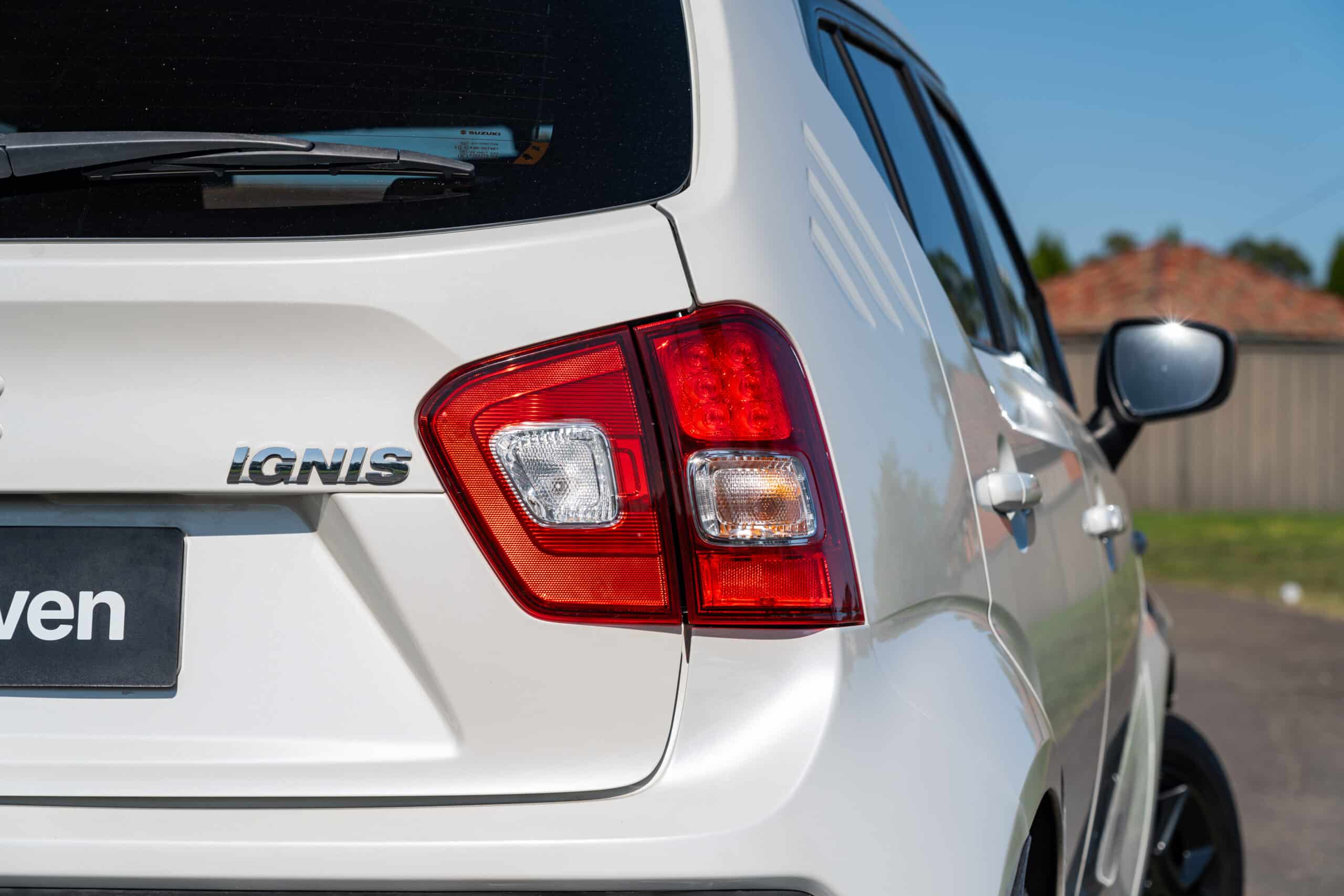 Suzuki Ignis-6
