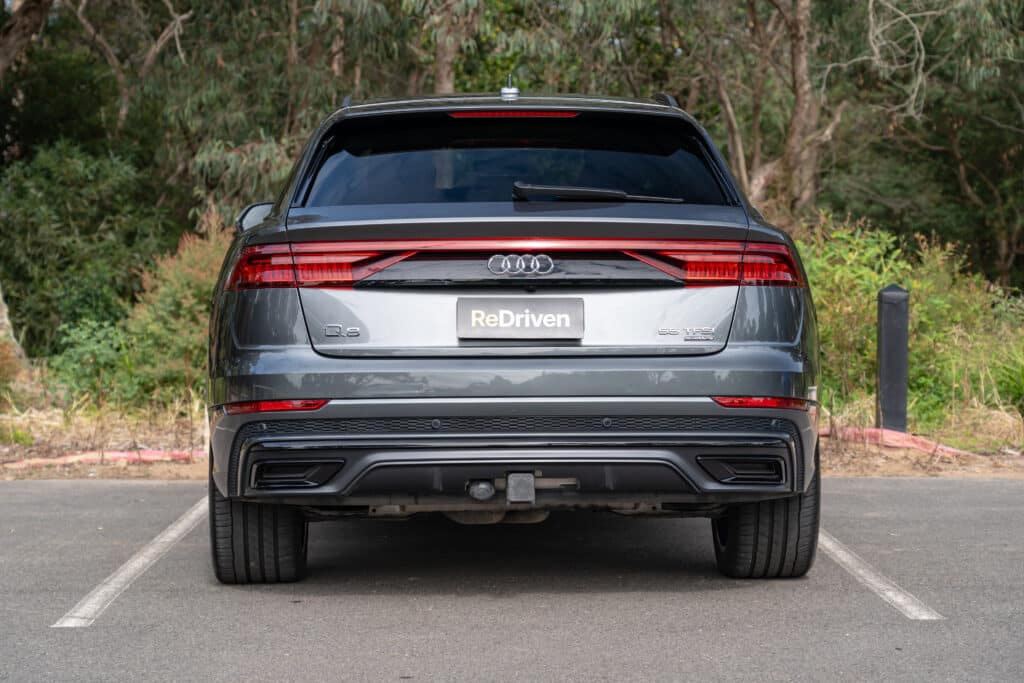 Audi Q8-8