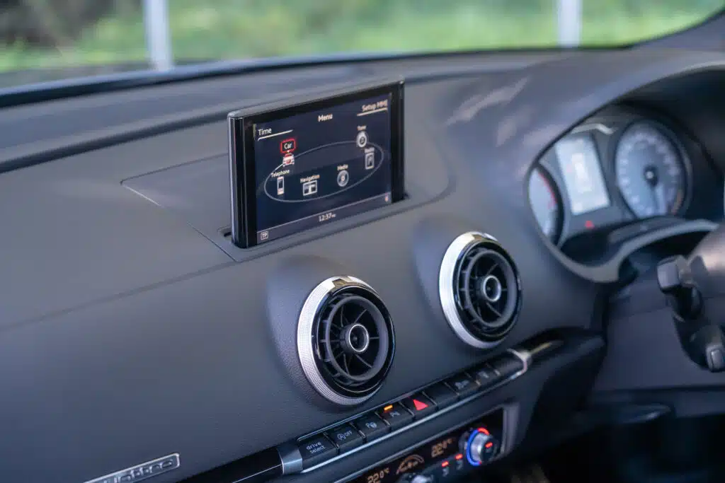 Audi S3-18