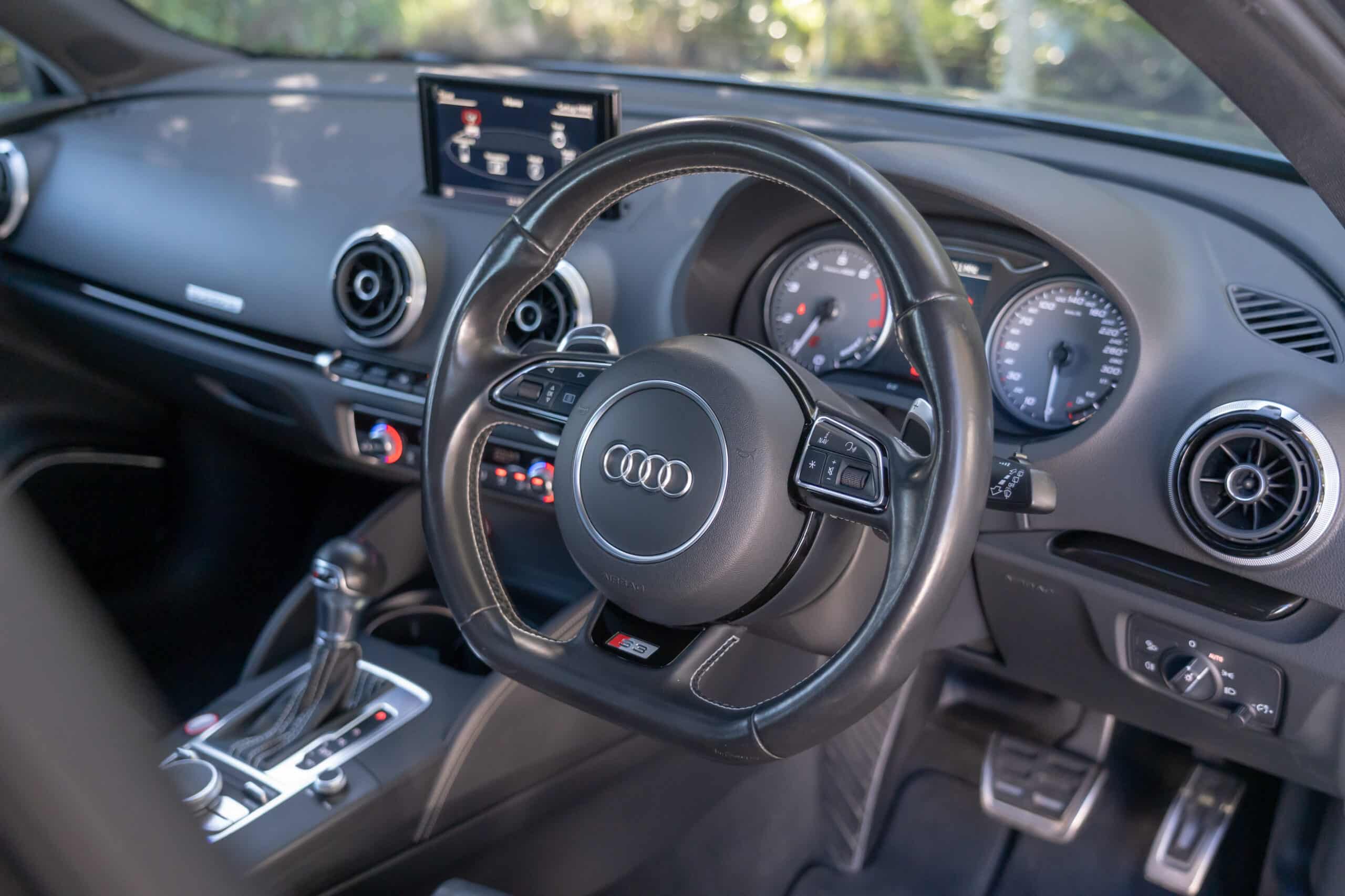 Audi S3-19
