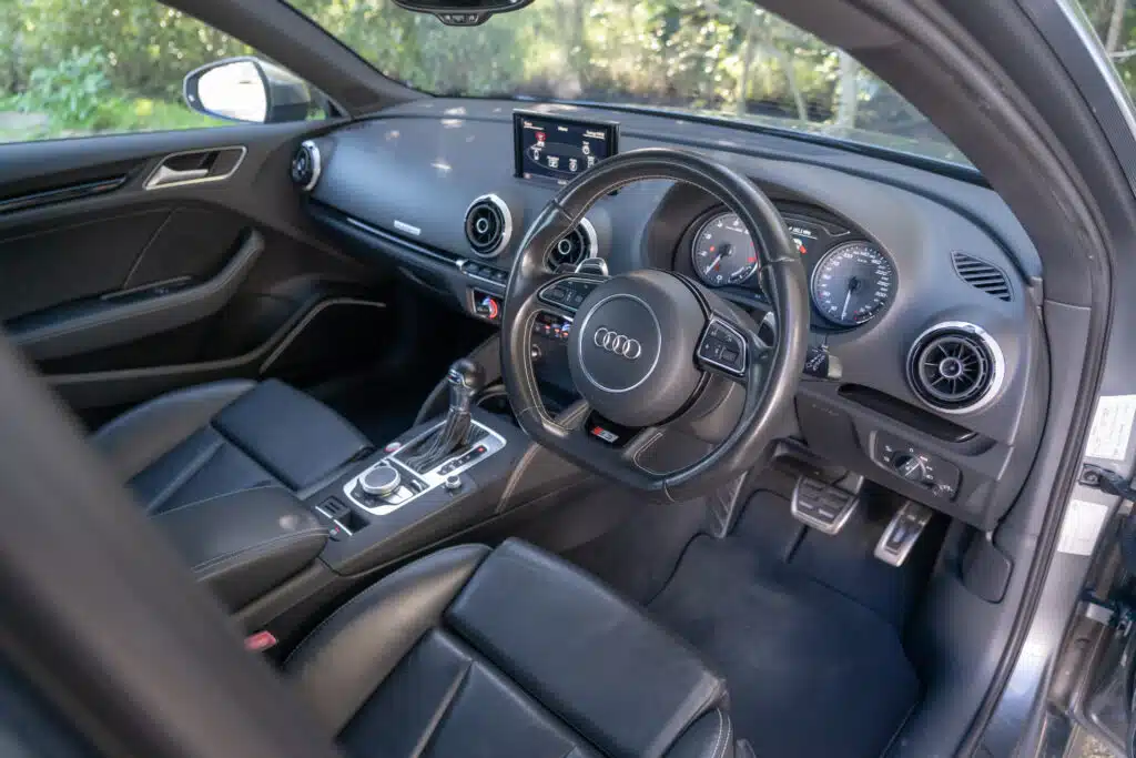 Audi S3-21