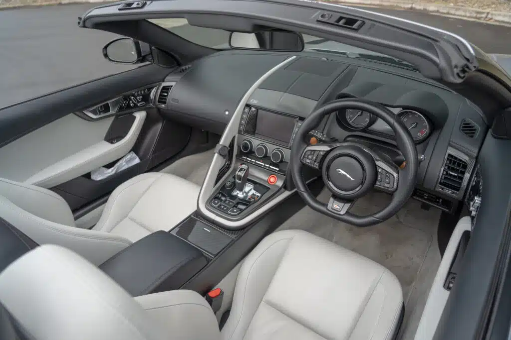 Jaguar F-Type-14