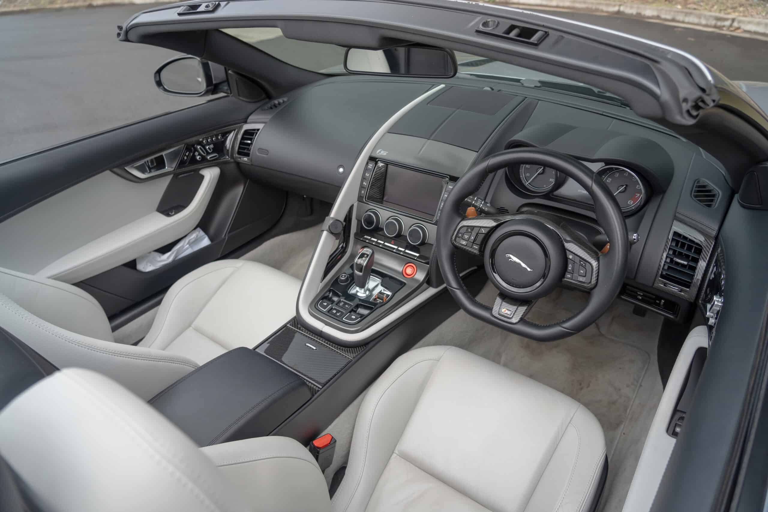 Jaguar F-Type-14
