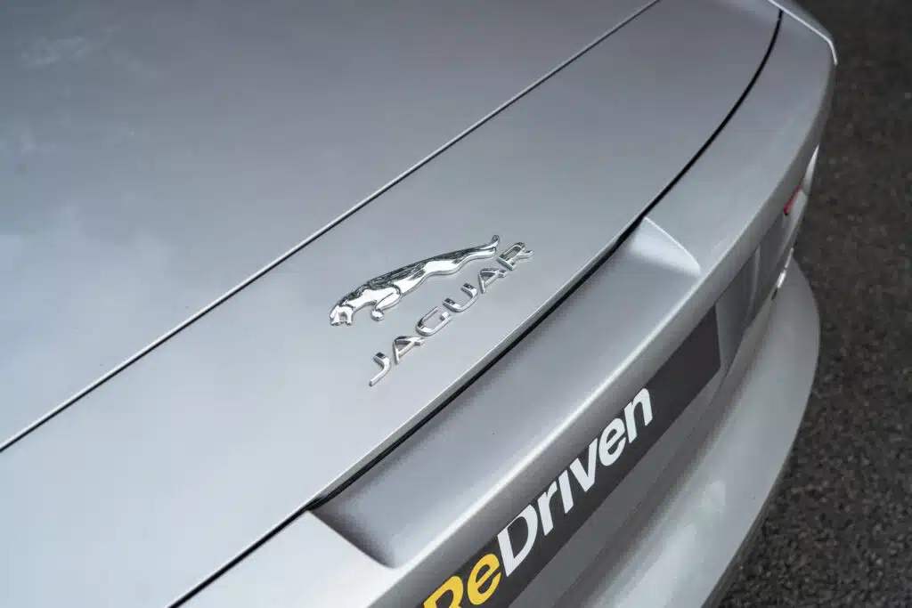 Jaguar F-Type-6