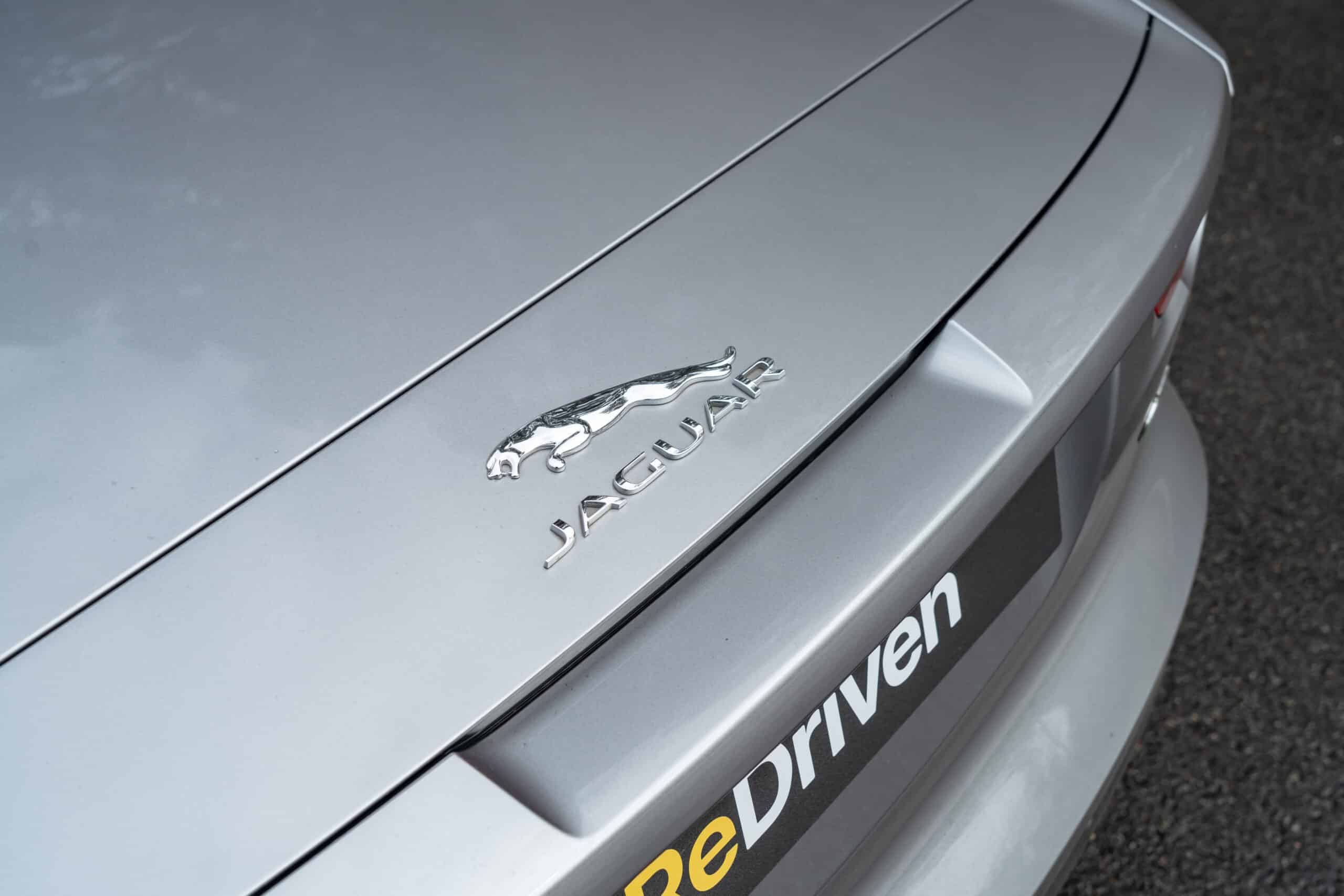 Jaguar F-Type-6