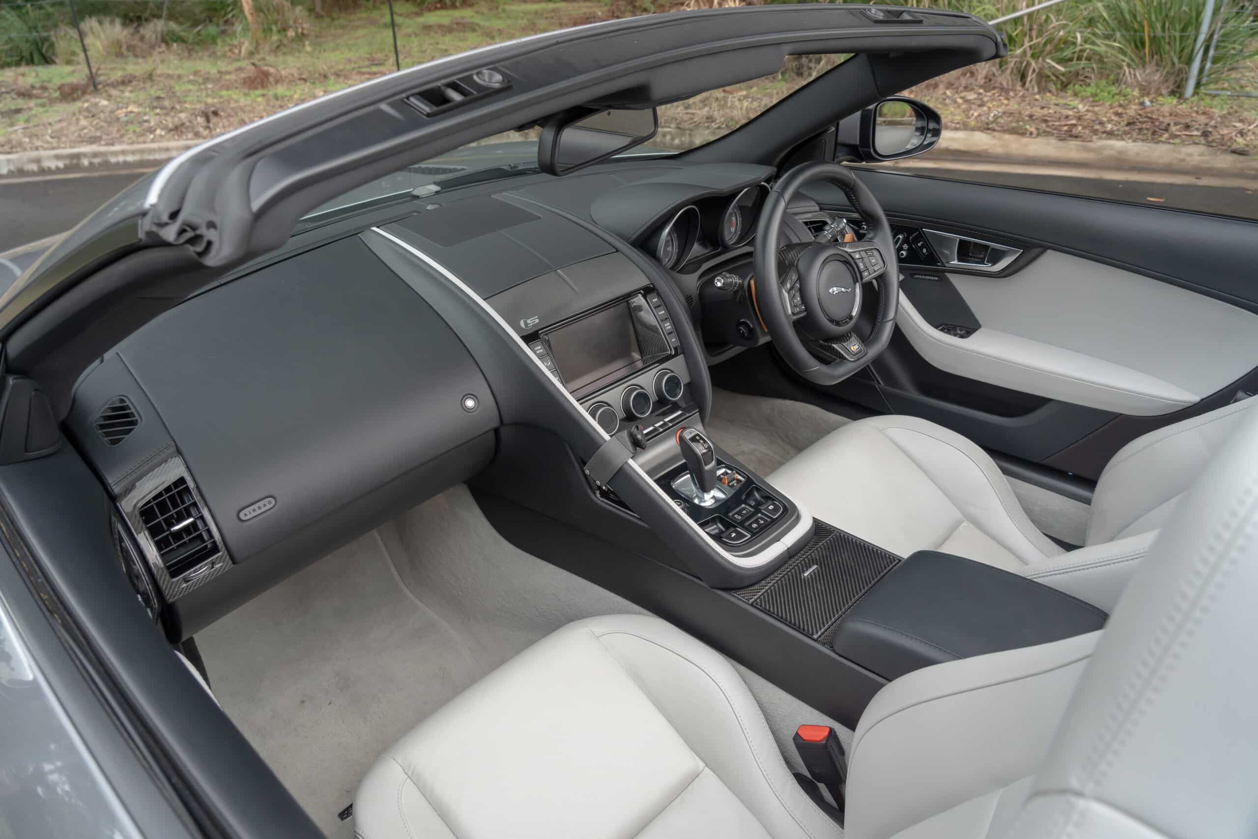 Jaguar F-Type-9