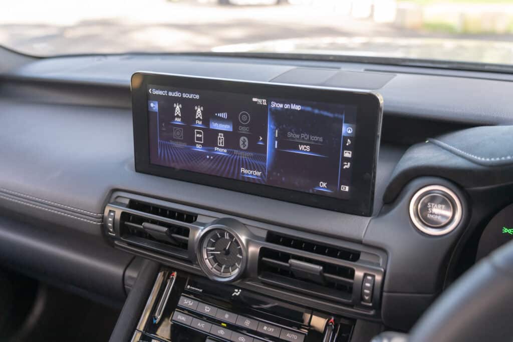 Lexus IS500-18