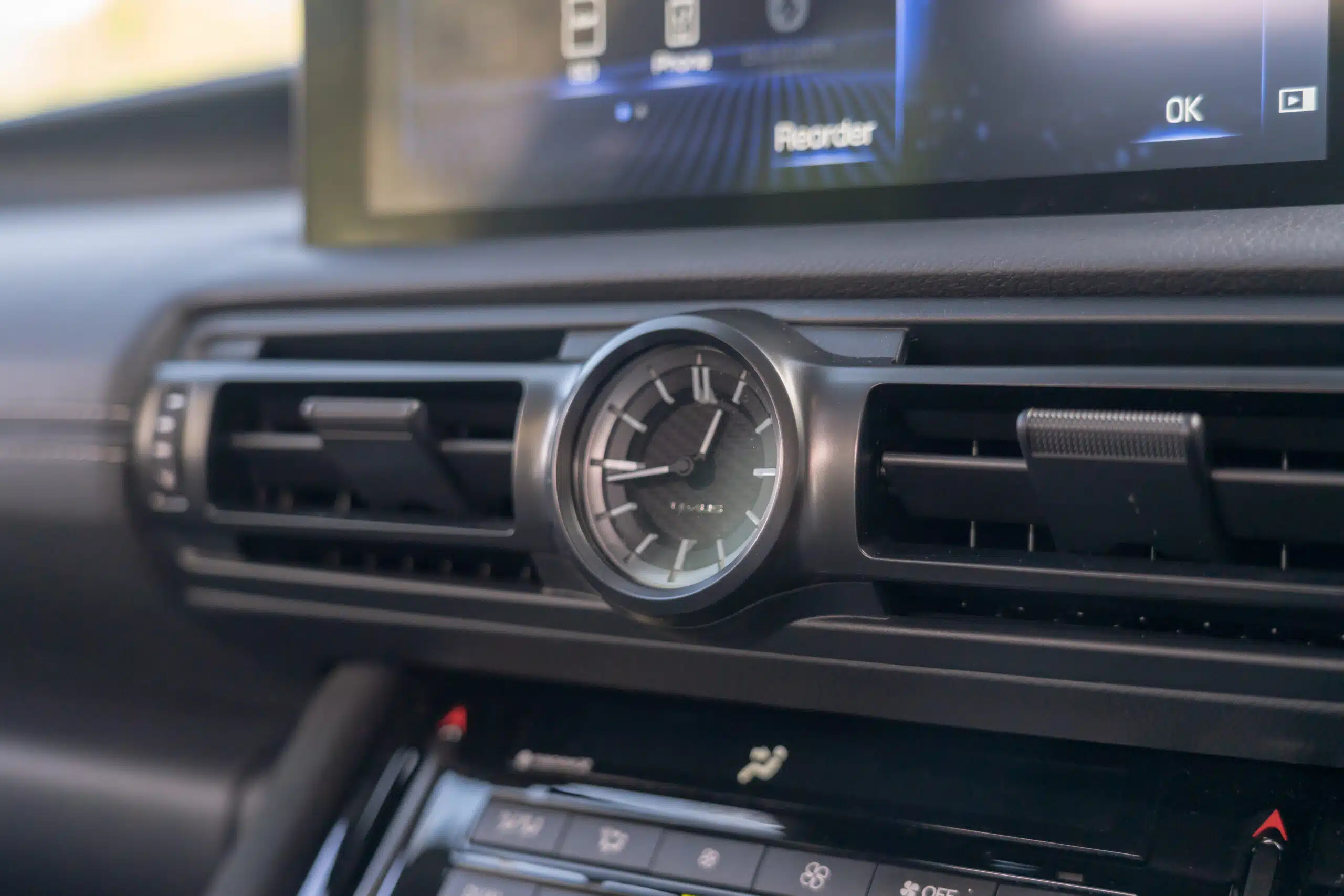 Lexus IS500-19