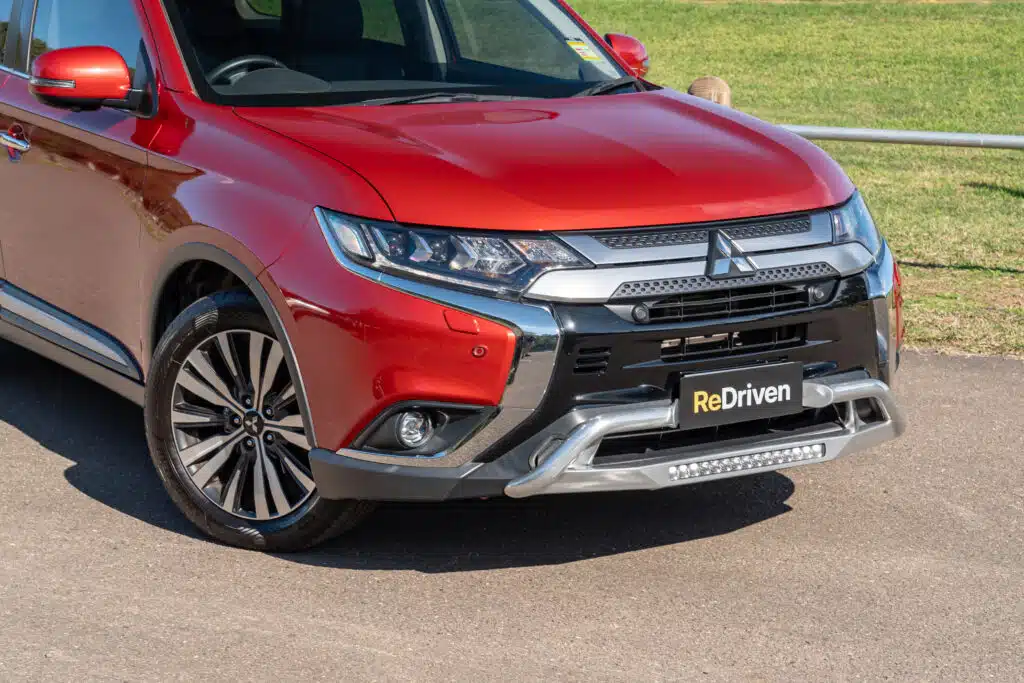 Mitsubishi Outlander-20
