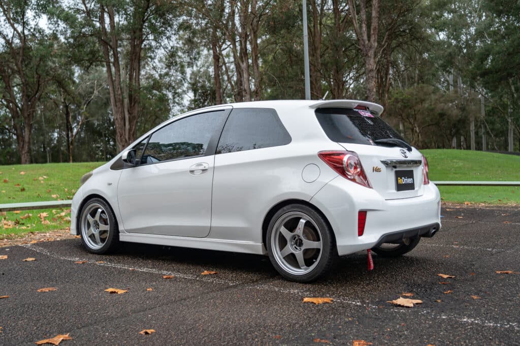Toyota Yaris-12