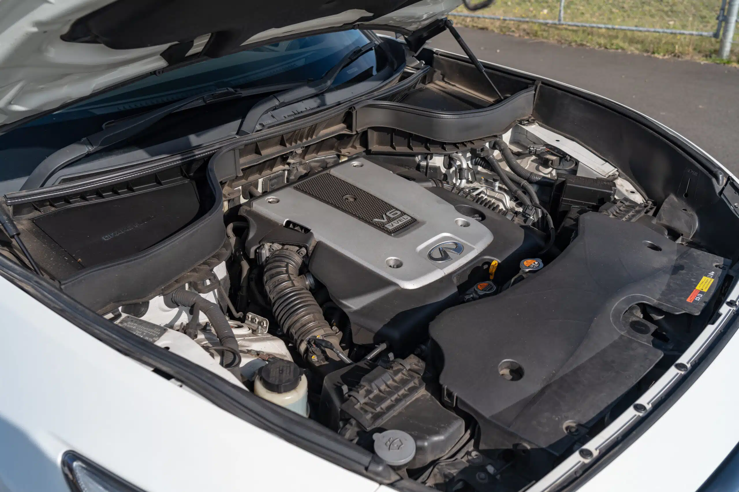 Infiniti QX70-9