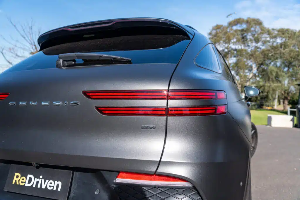 Genesis GV70-9