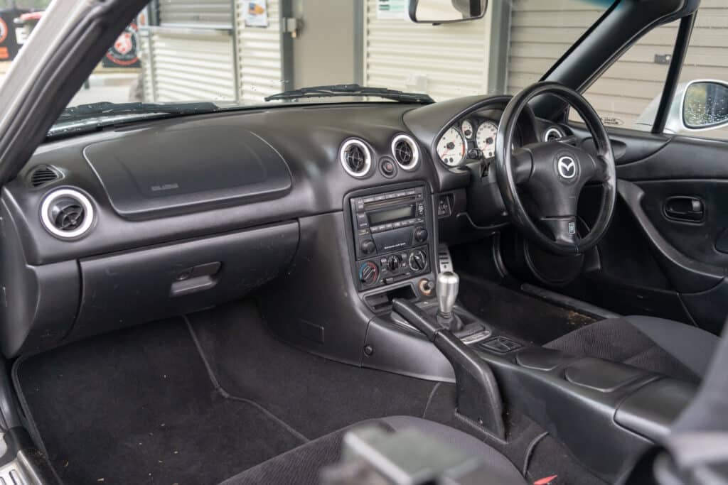 Mazda MX-5 (NB)-14