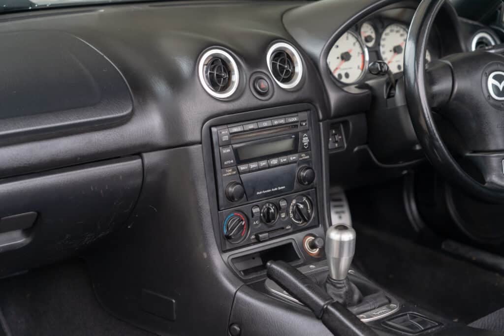 Mazda MX-5 (NB)-15