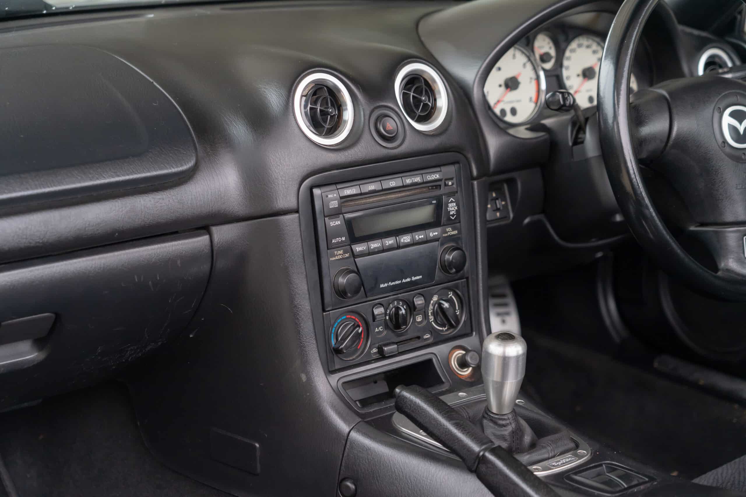 Mazda MX-5 (NB)-15