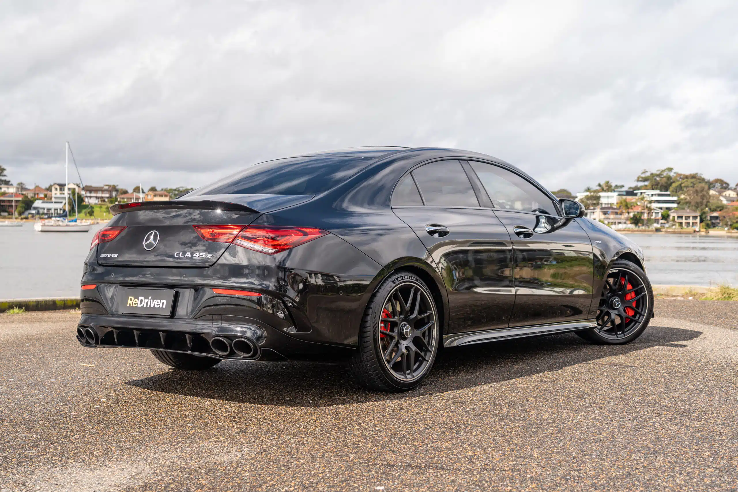 Mercedes-AMG CLA45S-14
