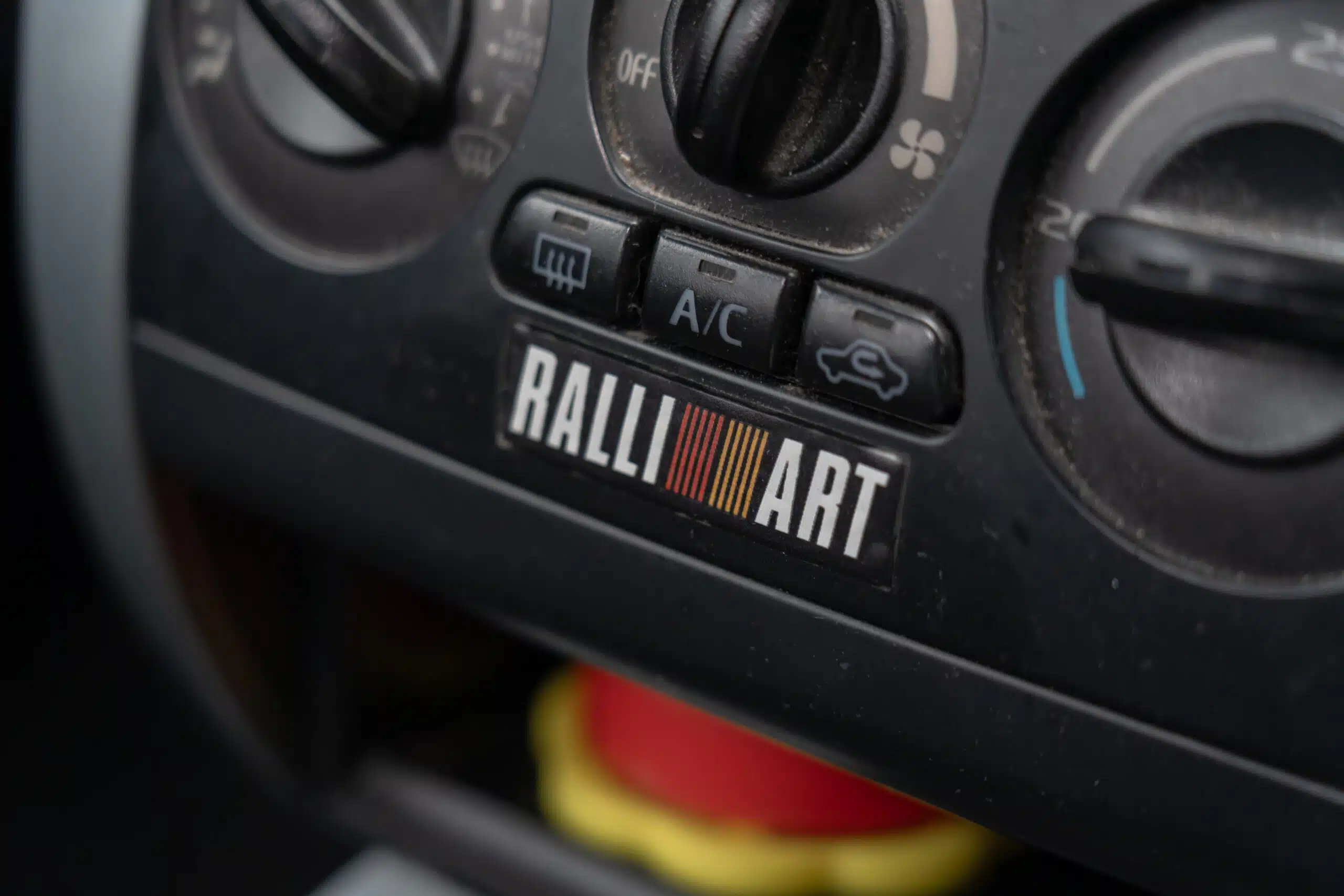 Mitsubishi Colt Ralliart-18