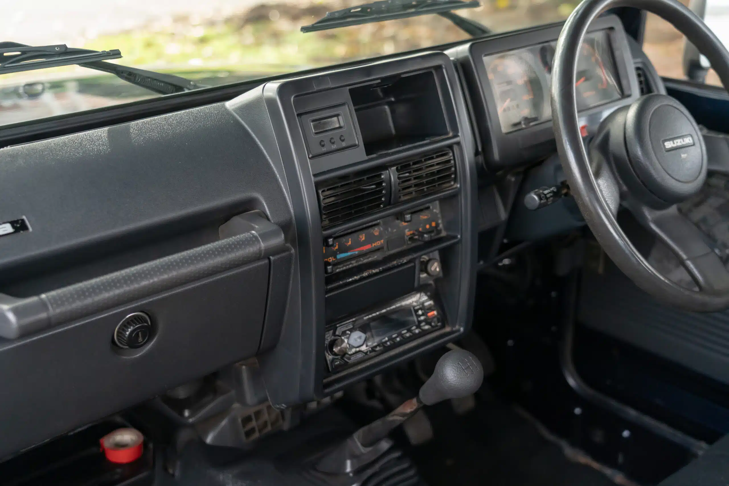 Suzuki Sierra-18