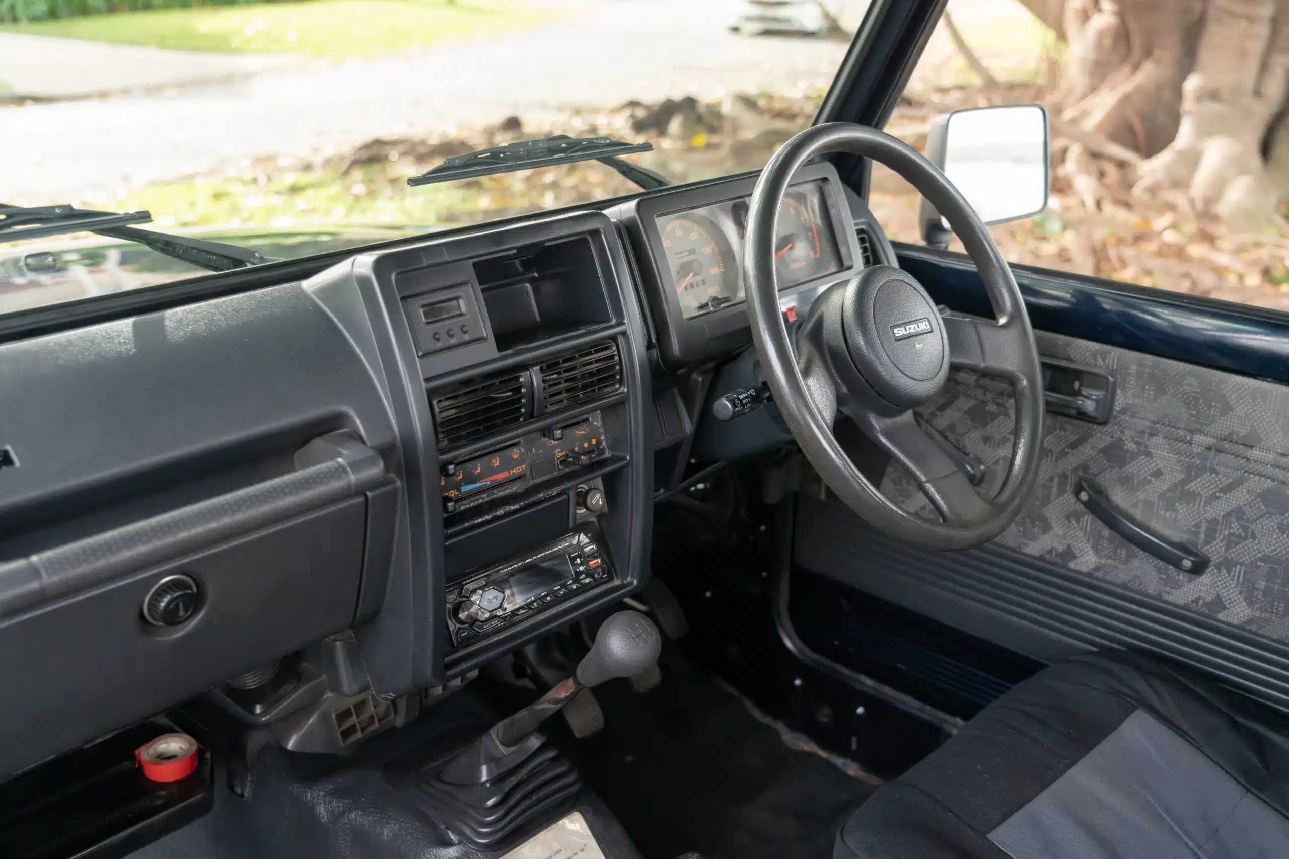 Suzuki Sierra-19