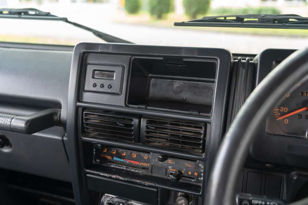 Suzuki Sierra-22