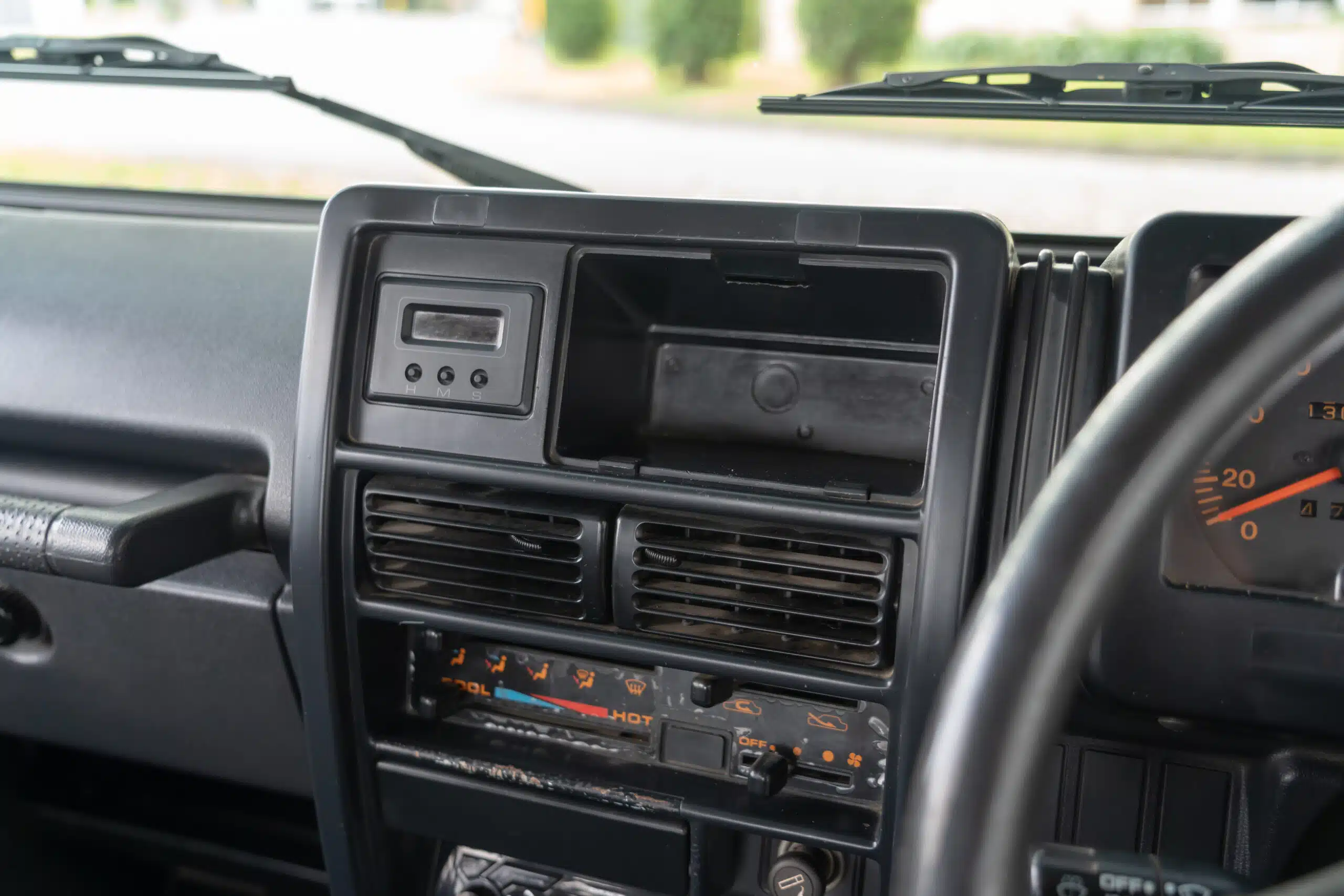 Suzuki Sierra-22