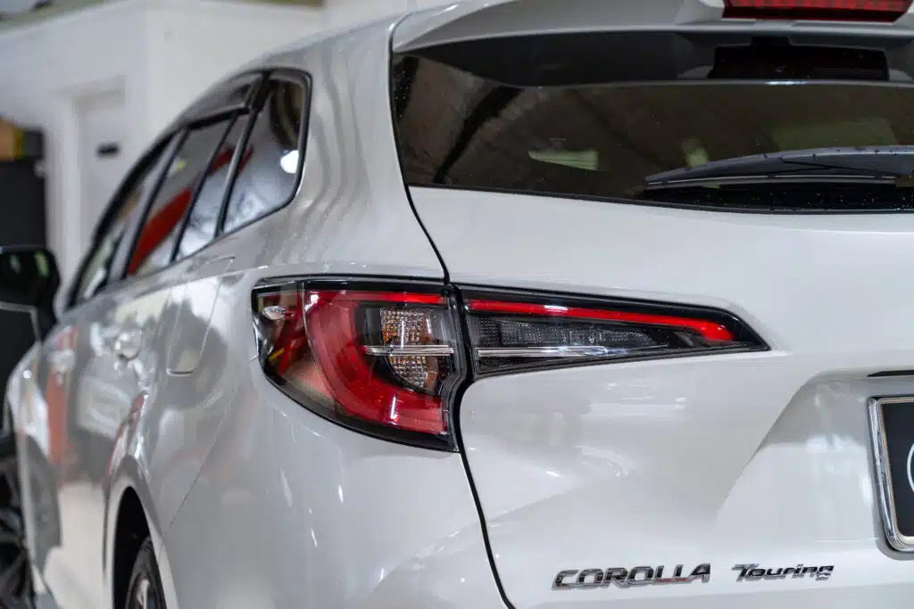 Toyota Corolla Touring-10