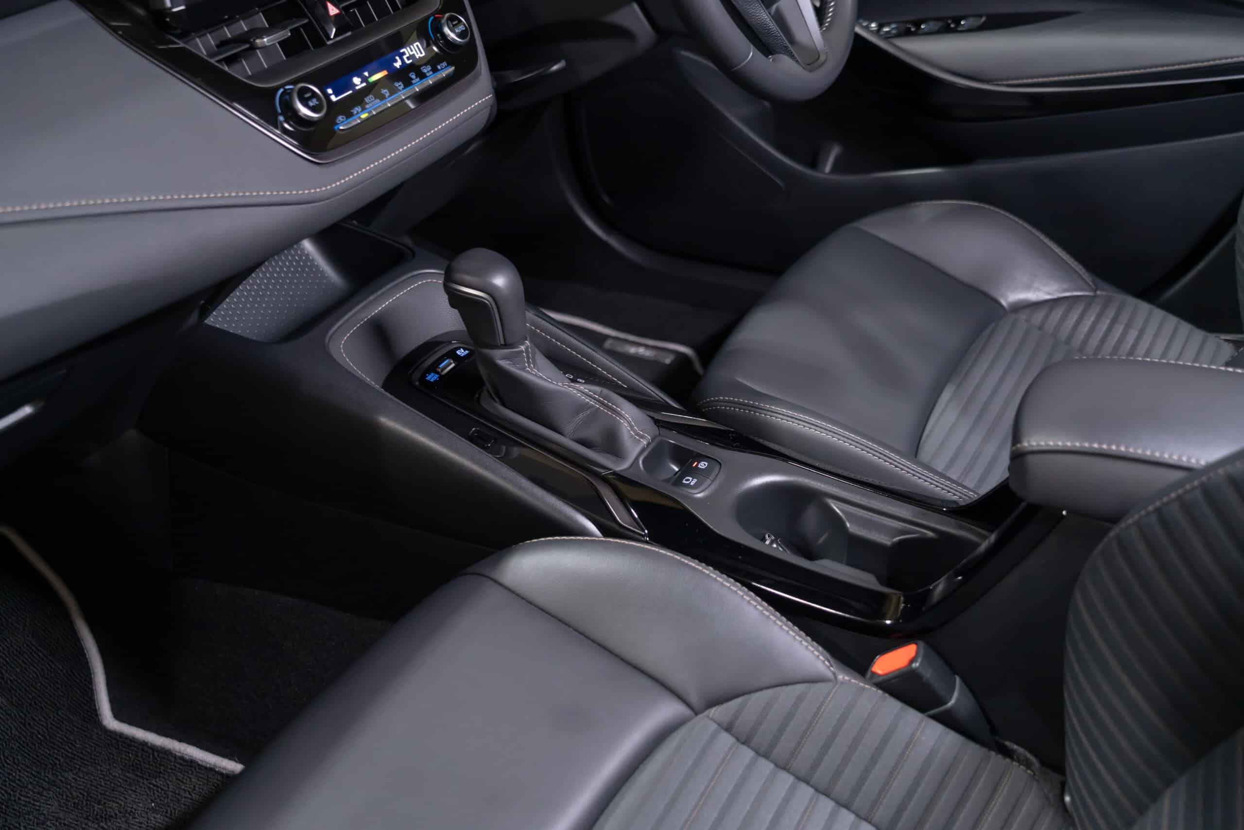 Toyota Corolla Touring-14