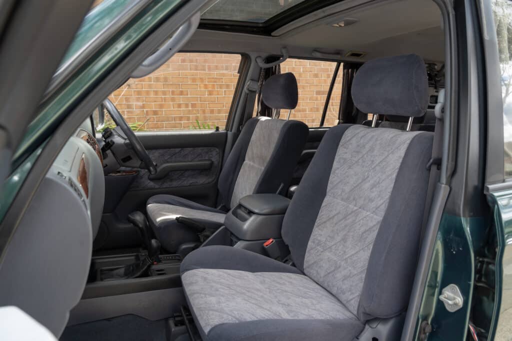 Toyota LandCruiser 90 Series-17