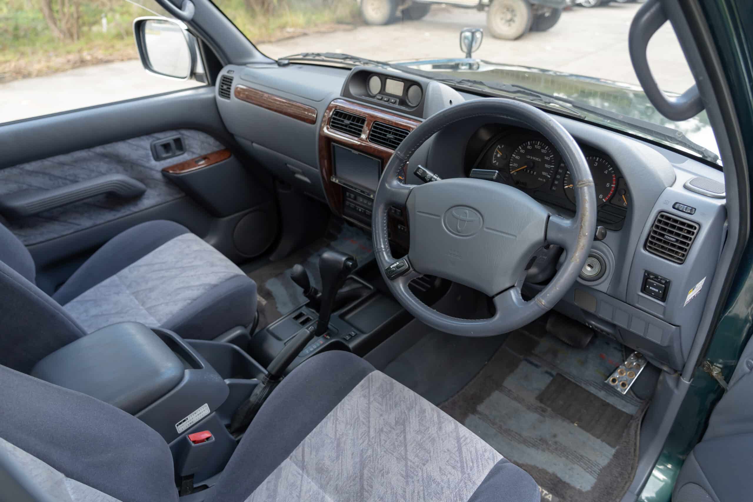 Toyota LandCruiser 90 Series-21