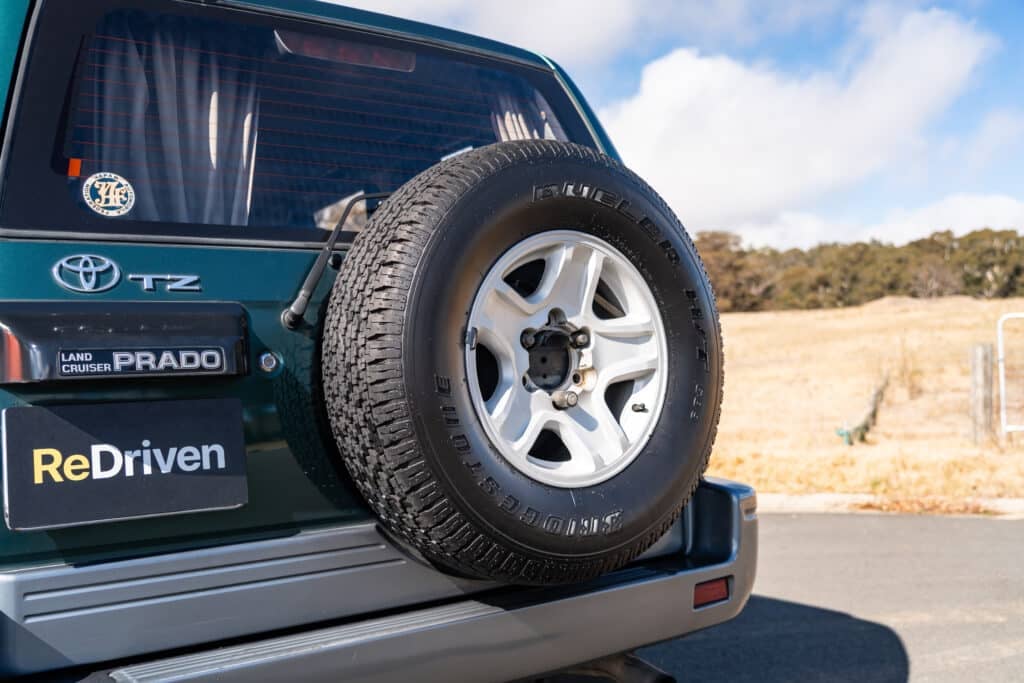 Toyota LandCruiser 90 Series-7