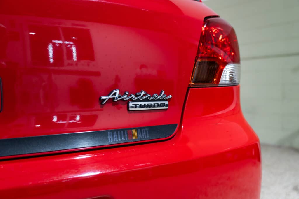 Mitsubishi Airtrek-7