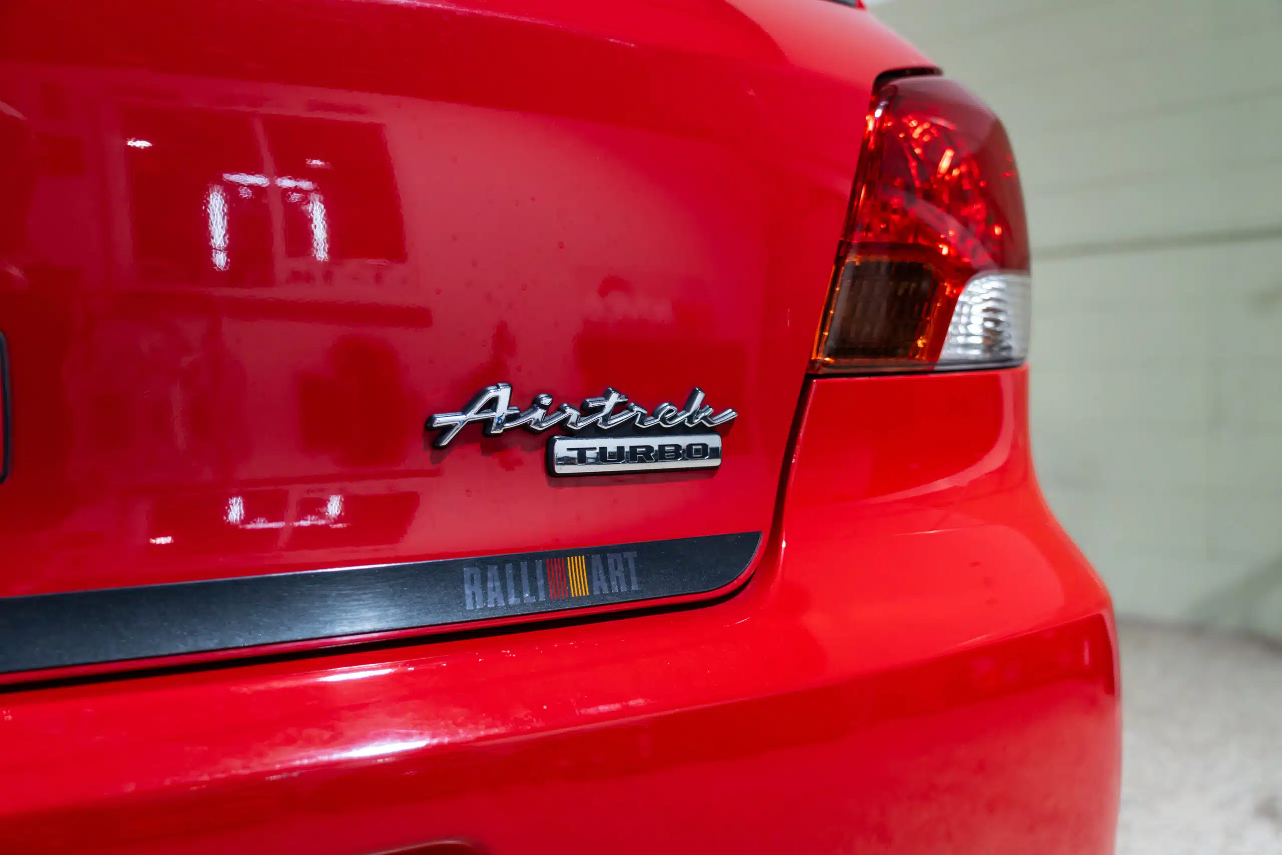 Mitsubishi Airtrek-7
