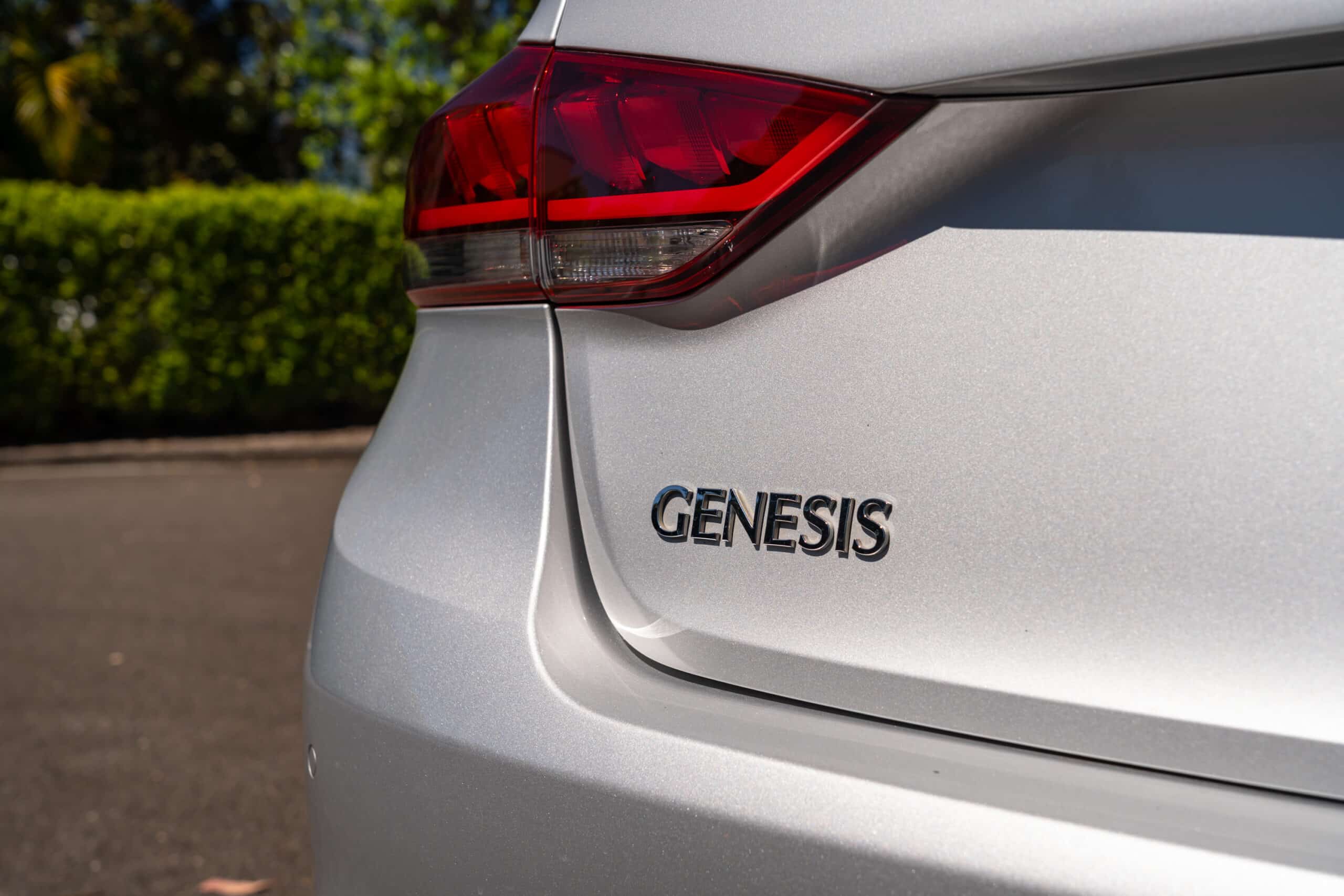 Hyundai Genesis-21