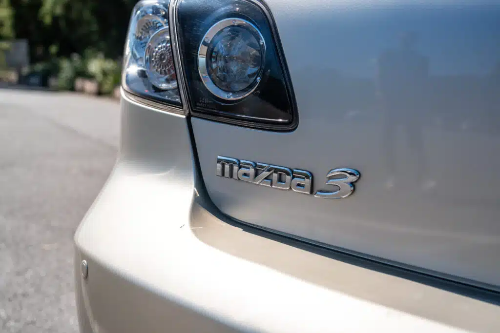 Mazda 3 SP23-8