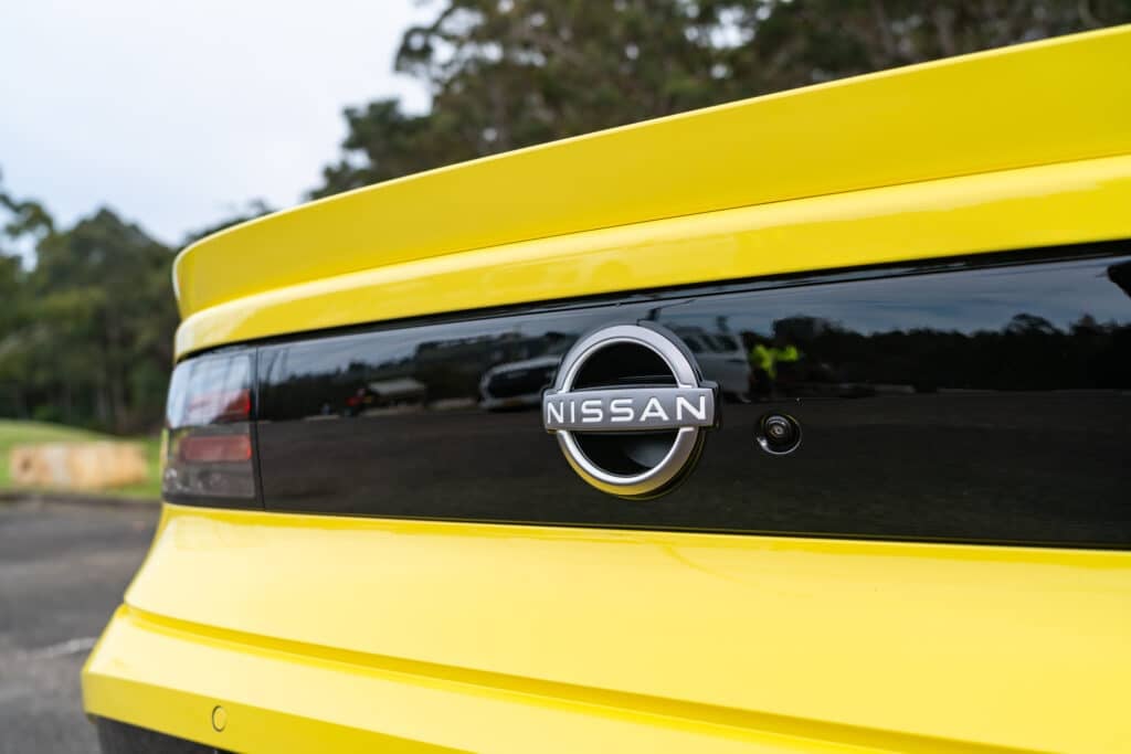 Nissan Z-11