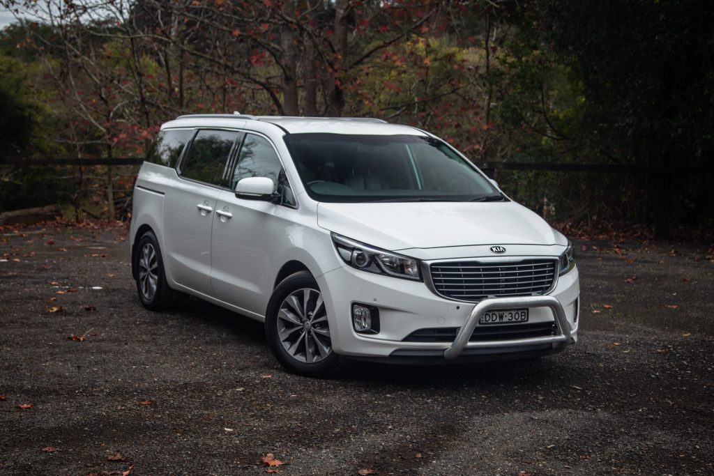 Used Kia Carnival (2nd-gen) review