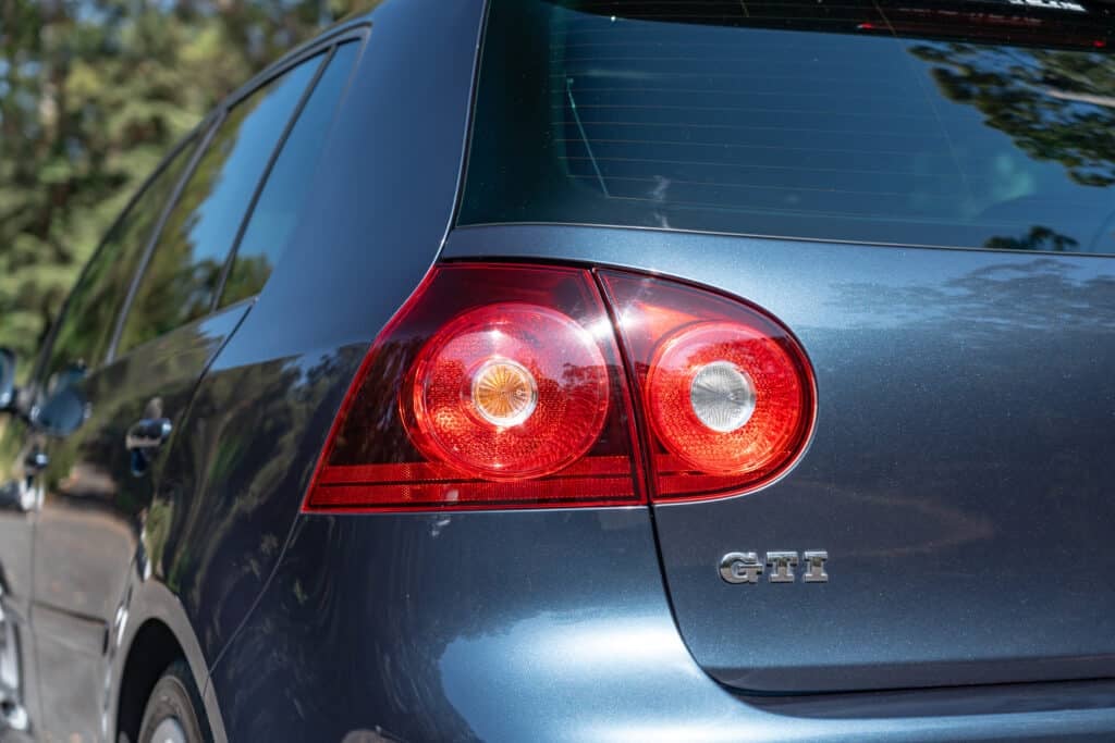 Volkswagen Golf GTi MK V-12