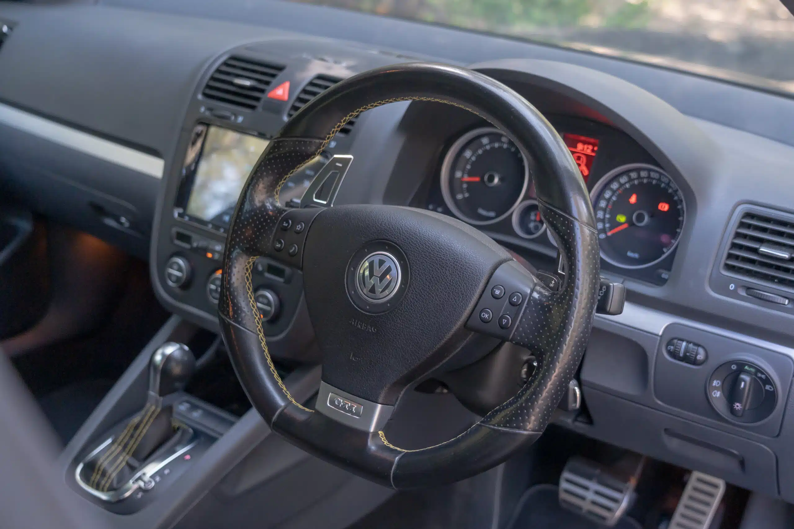 Volkswagen Golf GTi MK V-17